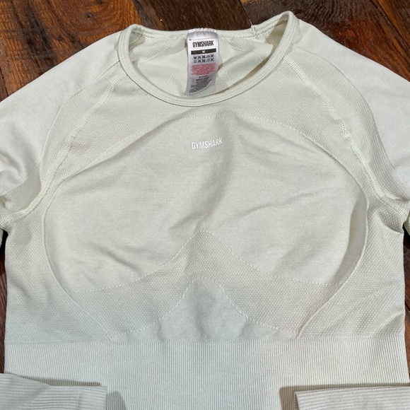 Gymshark Adapt Camo Seamless Long Sleeve Crop Top and Shorts Set Beige Size M - Picture 7 of 16